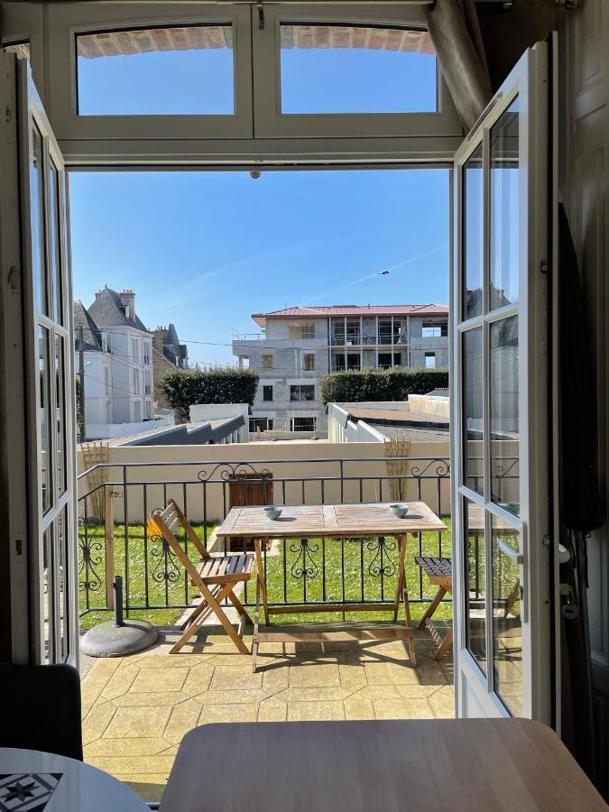 Residence Le Roc Fleuri Сен-Мало Экстерьер фото